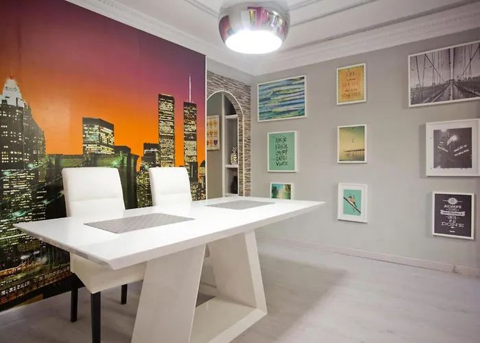 4-bed Sleeps 7 Free Parking Apartman *