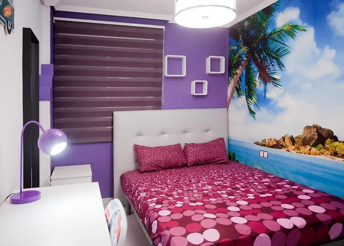 Apartman 4-bed Sleeps 7 Free Parking Valencia
