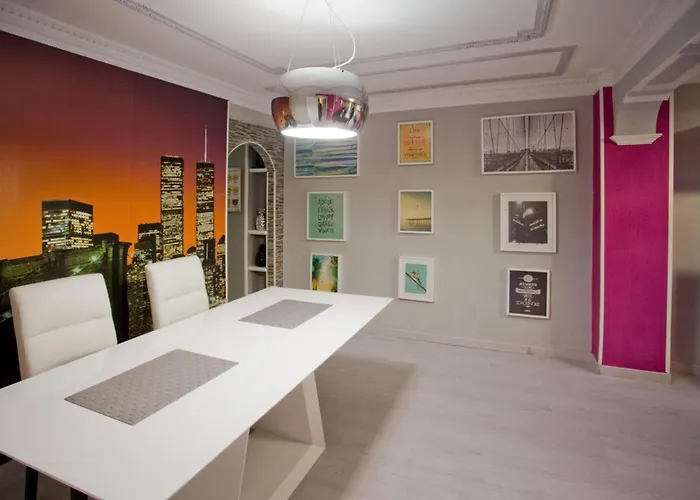 Apartman 4-bed Sleeps 7 Free Parking *